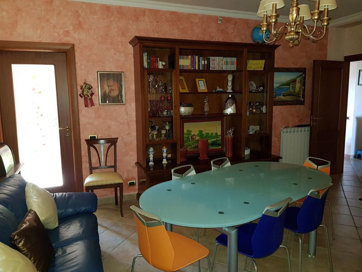 B&B Villa Elema Nettuno Buitenkant foto
